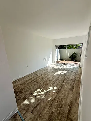 1702 Sunset Ave #1/2 Photo 1