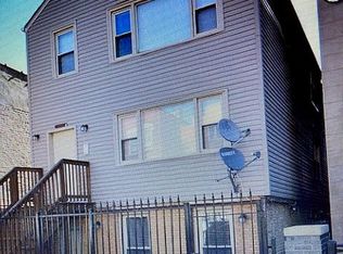 1223 N Cleaver St APT 2, Chicago, IL 60642