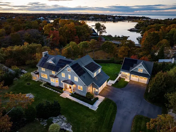 17 Mohawk Way, Cohasset, MA 02025