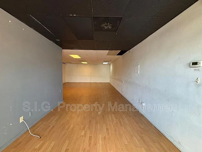 1727 N Vermont Ave #211 — Photo 2