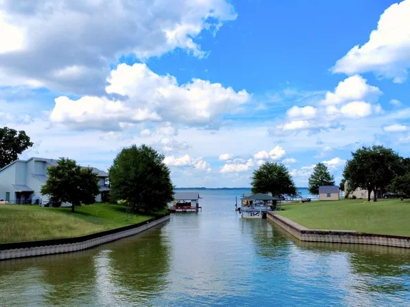 5001 Arrowhead Point, Streetman, TX 75859