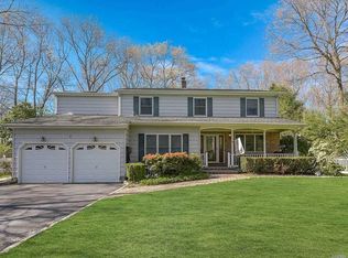 7 Knob Hill Dr, Smithtown, NY 11787