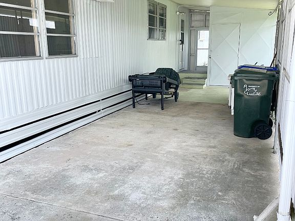 2nd image of 92 Violet Ln