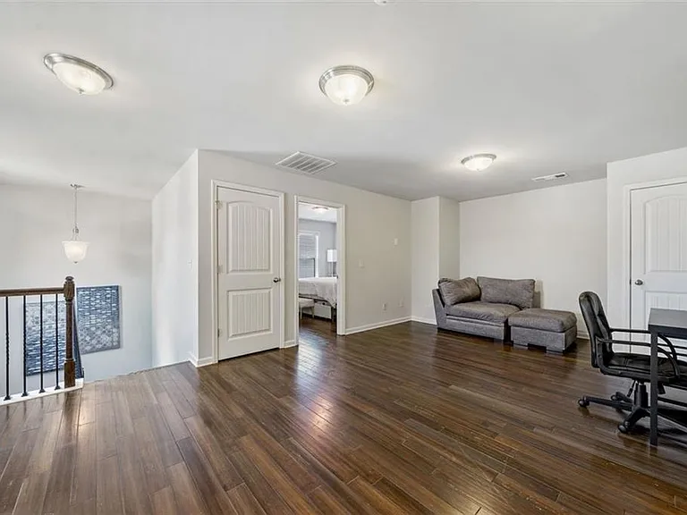 6623 Rivergreen Rd — Photo 17