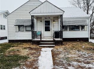 810 W Cushing St, Decatur, IL 62526