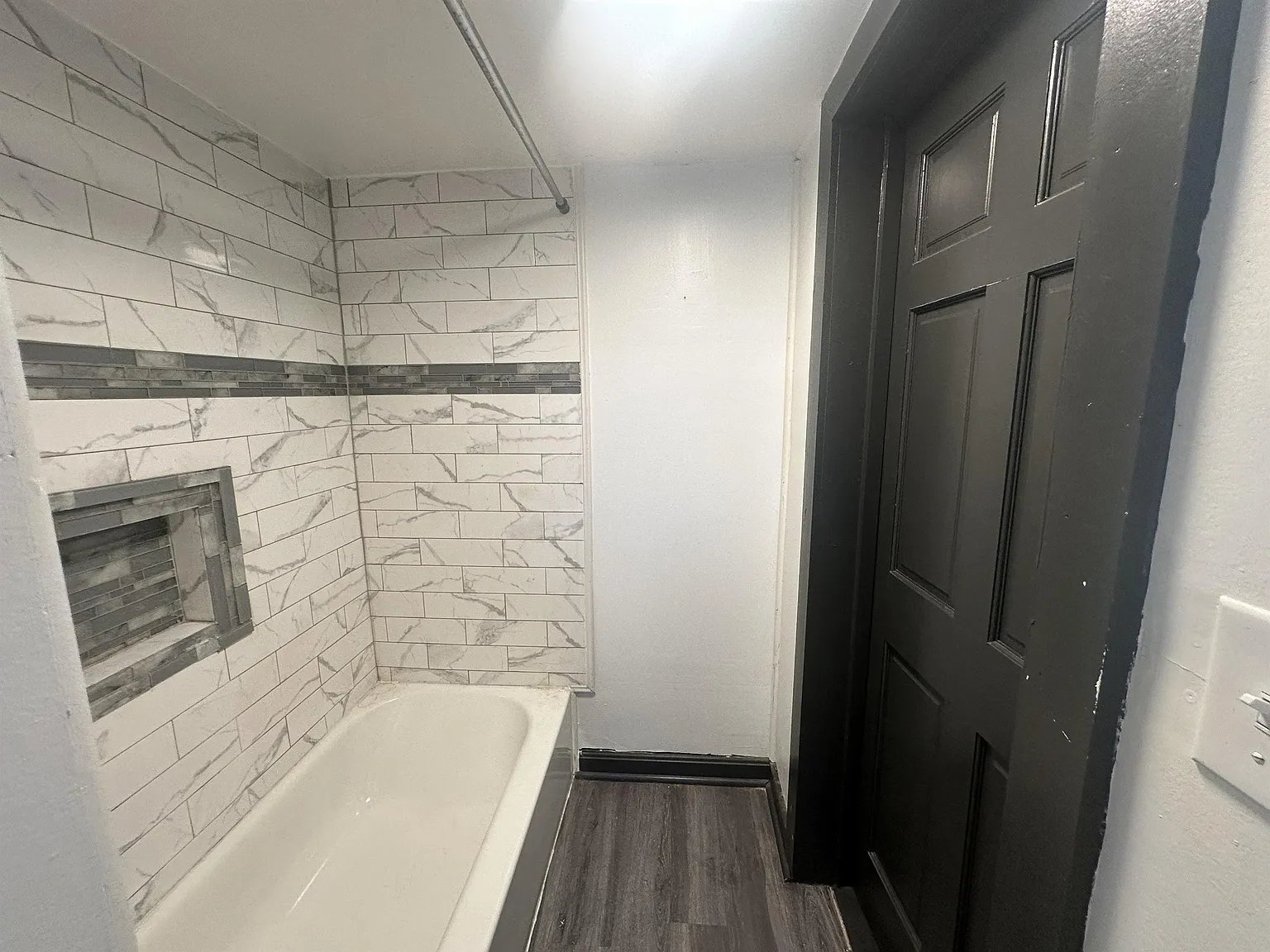 10 W Fulton St — Photo 3