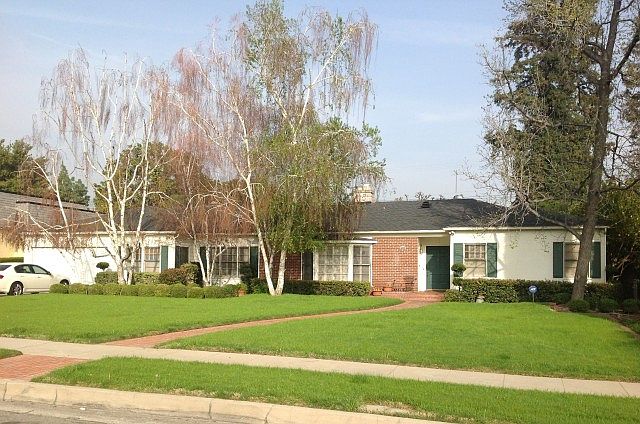 1st image of 3277 Broadmoor Blvd