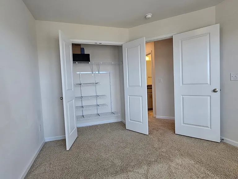 422 Yellow Fox Rd — Photo 25