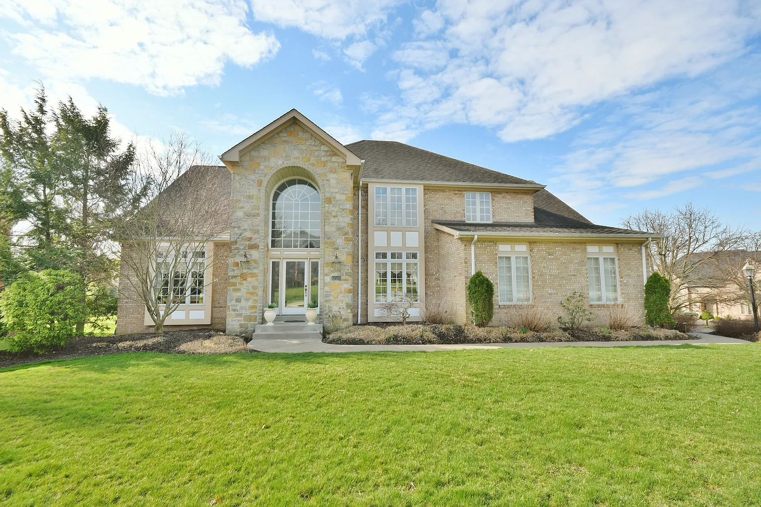 1470 Dominion Ct photo 1