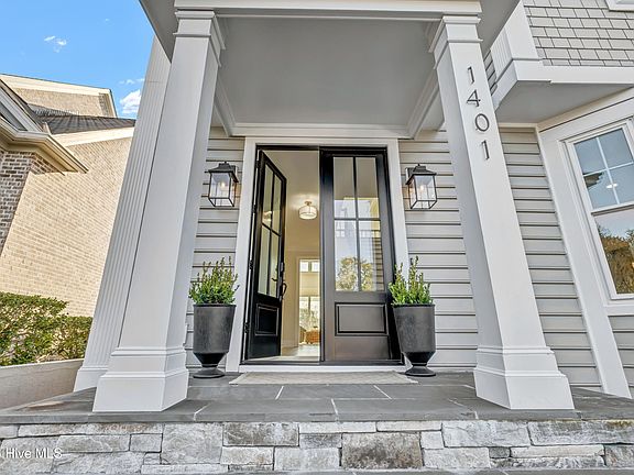 4th image of 1401 Regatta Drive