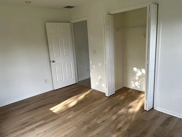 1541 Hightower Ave S — Photo 46