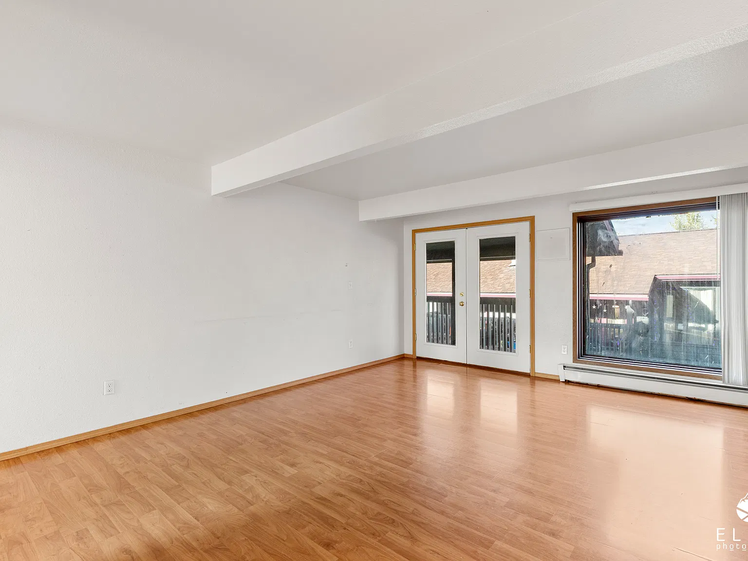 3 bed, 1250 sqft, $2,200 — Photo 3