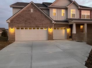 4674 Willow Ridge Ln, New Palestine, IN 46163
