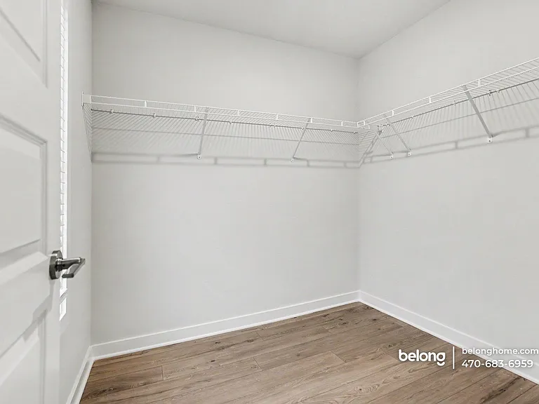 300 Dempsey Dr — Photo 17