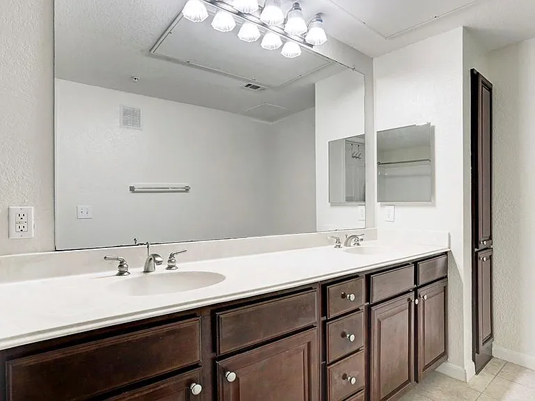 7575 Kirby Dr #2304 — Photo 14