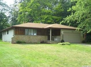 3804 Valley Forge Dr, Stow, OH 44224