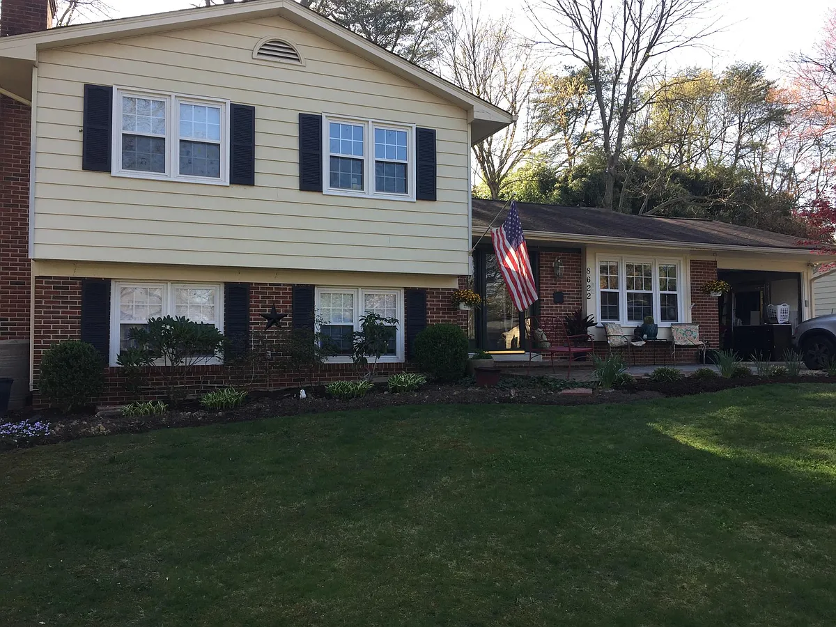 Building Photo - 8622 Yardley Dr