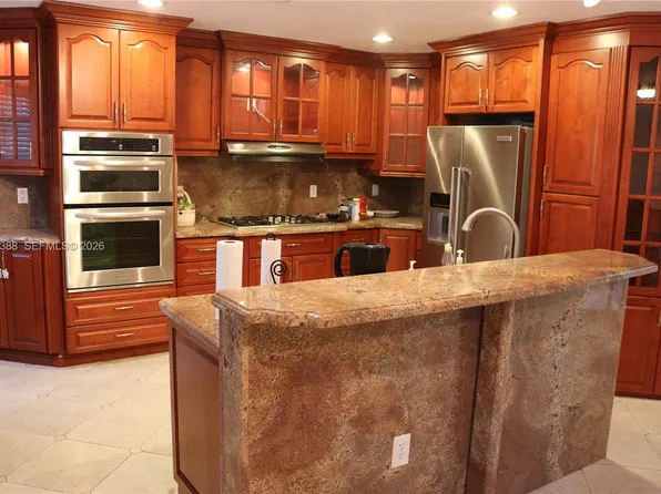 62 Gables Blvd, Fort Lauderdale, FL 33326