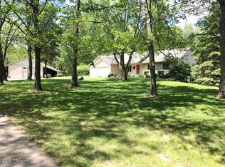 6455 Alaska Ave SE, Alto, MI 49302