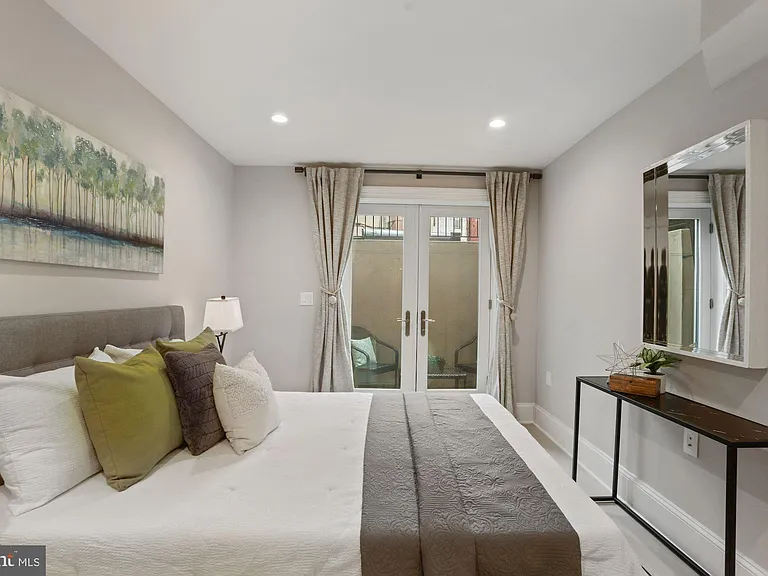 1310 Vermont Ave NW #2 — Photo 9