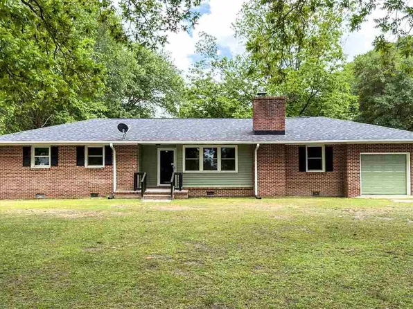 109 Lands End Dr, Darlington, SC 29532