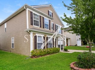 911 Littleton Dr, Concord, NC 28025