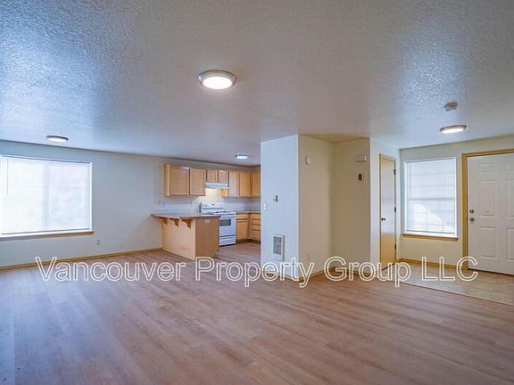 4th image of 1100 W 30th St