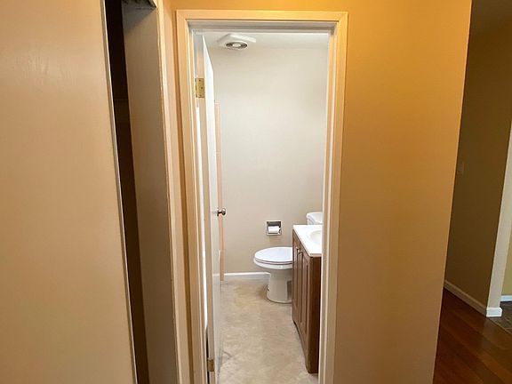 5th image of 411 Stannage Ave APT 9