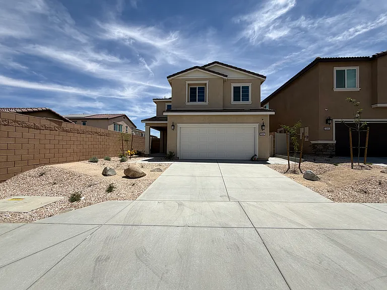 Thundercloud Ln — Photo 1