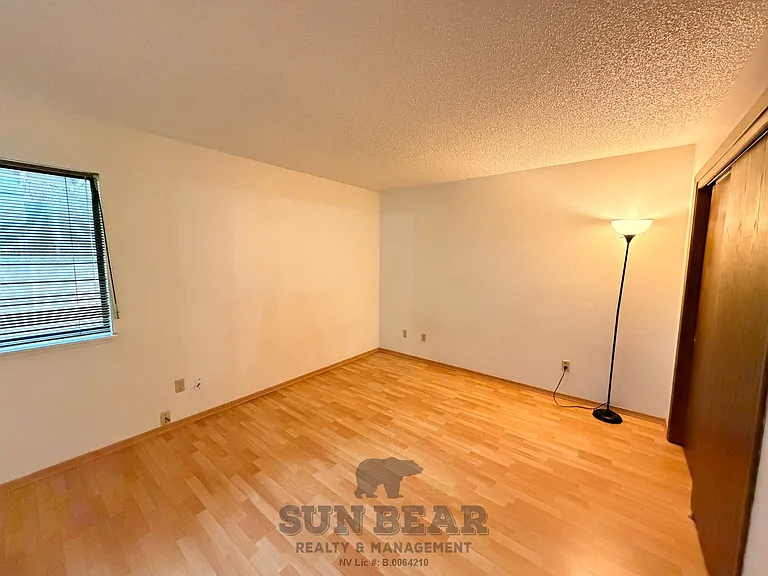 770 Southwood Blvd #8 — Photo 5