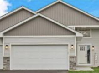 475 Lookout Ln, Saint Croix Falls, WI 54024