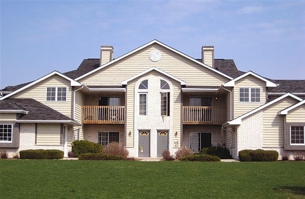 Riverpark Meadows - Pewaukee