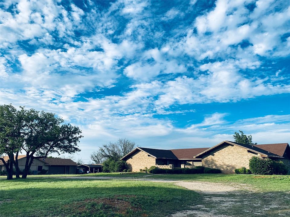 1st image of 310 Lori Ln