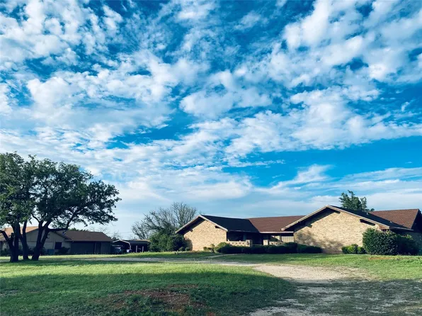 310 Lori Ln, Brownwood, TX 76801