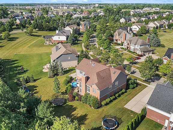 3rd image of 1550 Centennial Dr