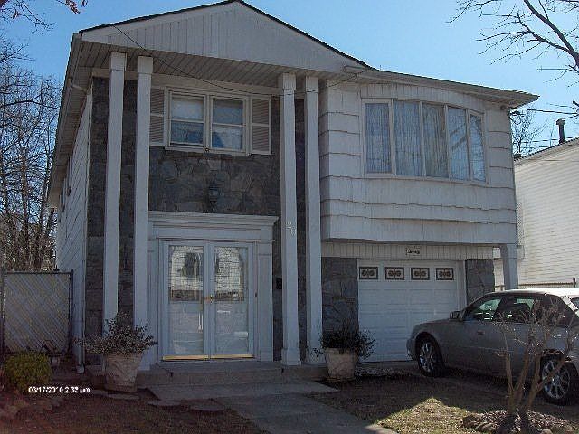 2nd image of 20 Amsterdam Pl