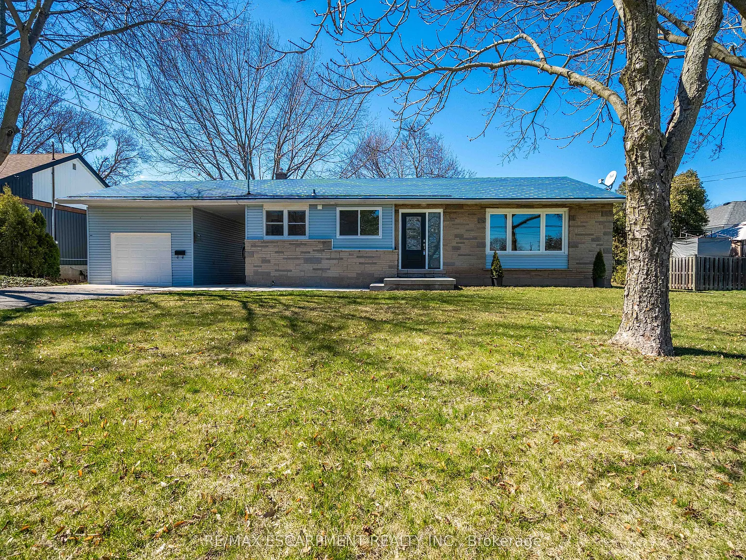 3 bed, $2,400 — Photo 4