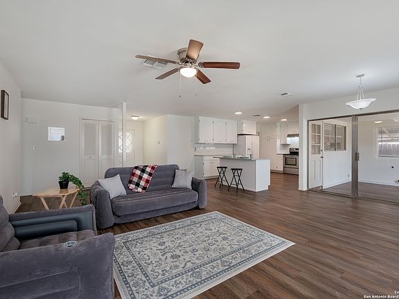 2nd image of 6703 SPRING HAVEN ST