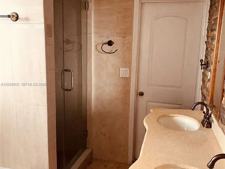 6134 SW 22nd St — Photo 10
