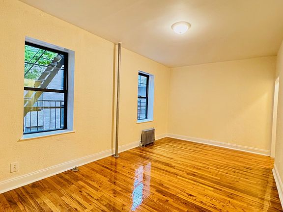 4th image of 4516 49th St APT 3A