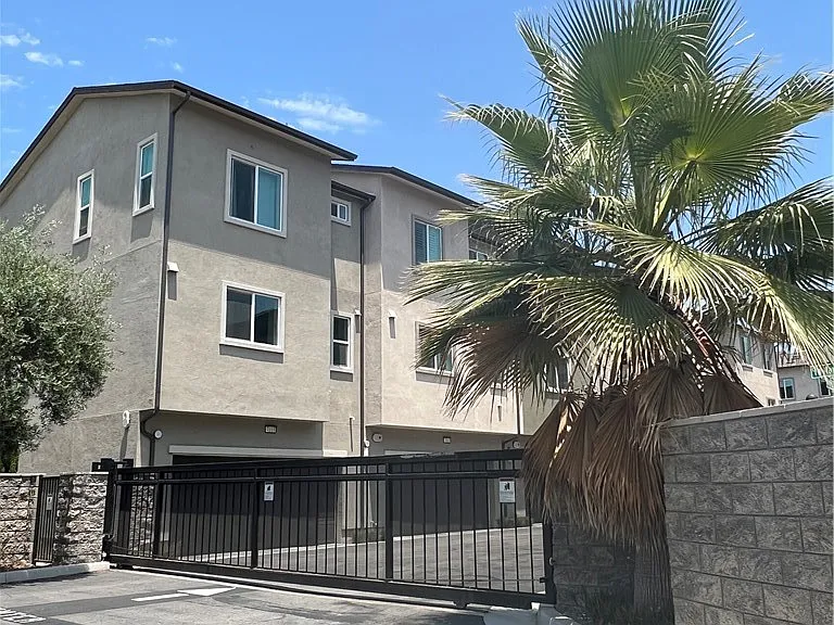 7358 Parker Ln — Photo 37