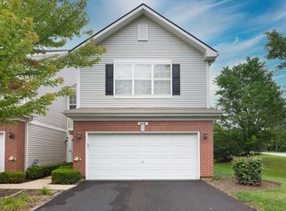 614 N Red Deer Rd, Round Lake, IL 60073