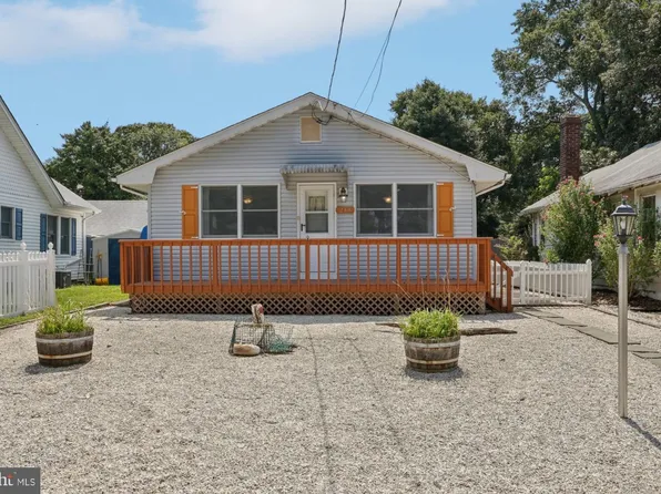 218 Swan Blvd, Toms River, NJ 08753