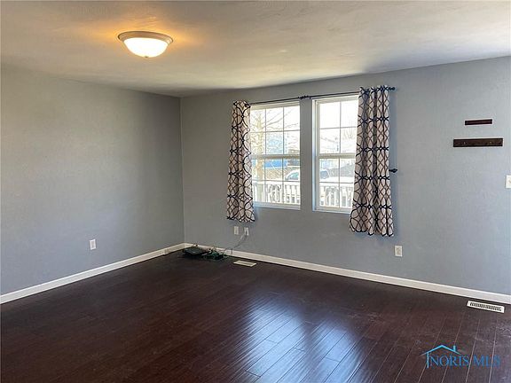 2nd image of 4220 Northshire Dr