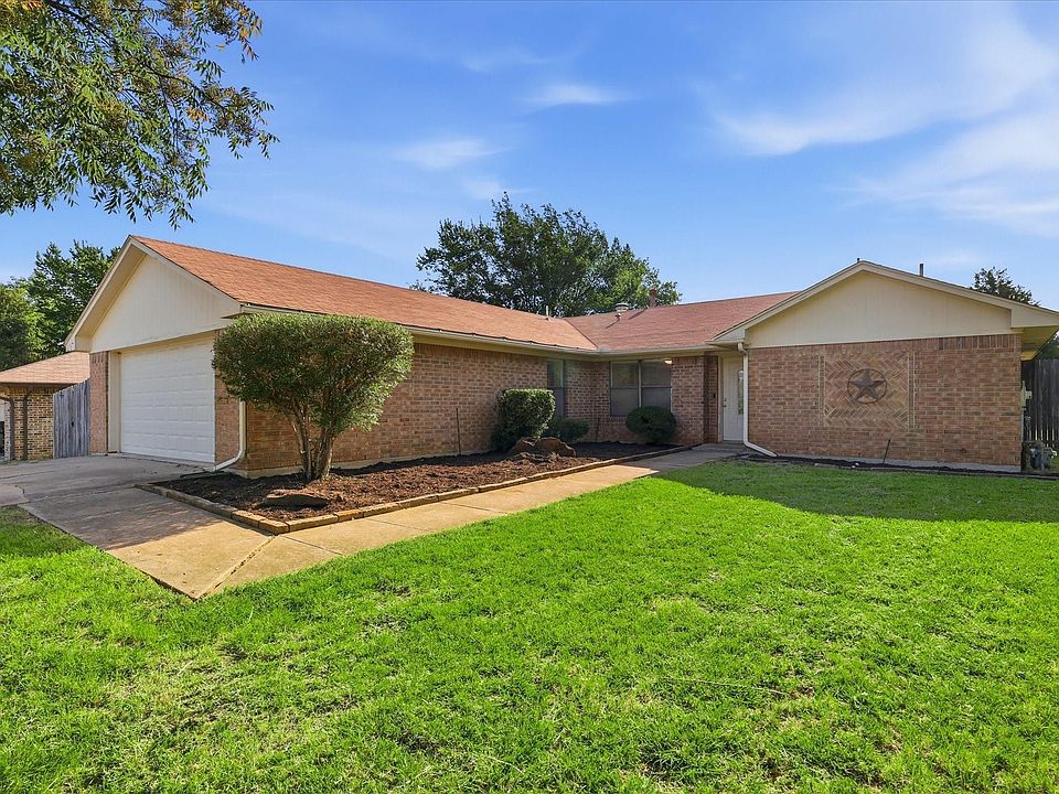 Willowwood West subdivision is just below the University of North Texas campus