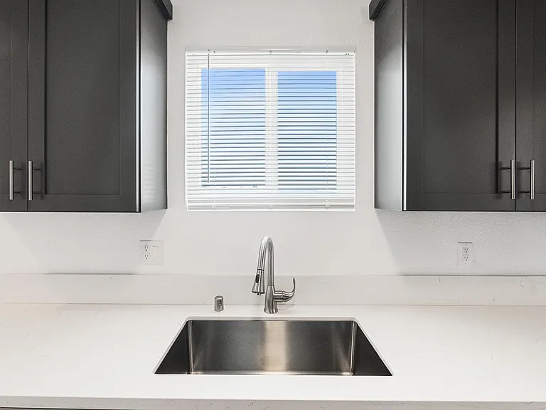 1226 Olive Ave — Photo 7