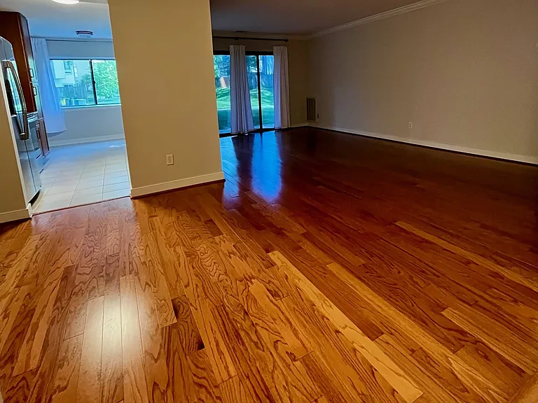 304 Hilltop Ln #C — Photo 17