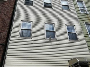 77 Freeman St, Brooklyn, NY 11222