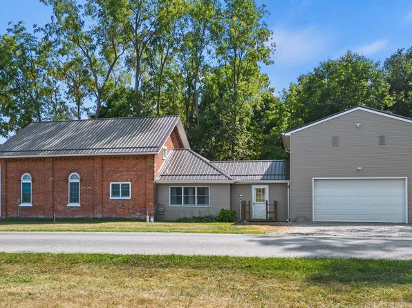 7995 N 750th Rd W, Larwill, IN 46764