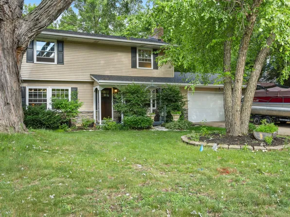 127 16th Ave NW, New Brighton, MN 55112